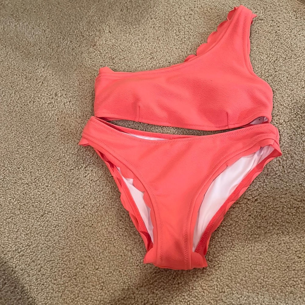 pink bikini (top and bottom) from cupshe!! both size medium